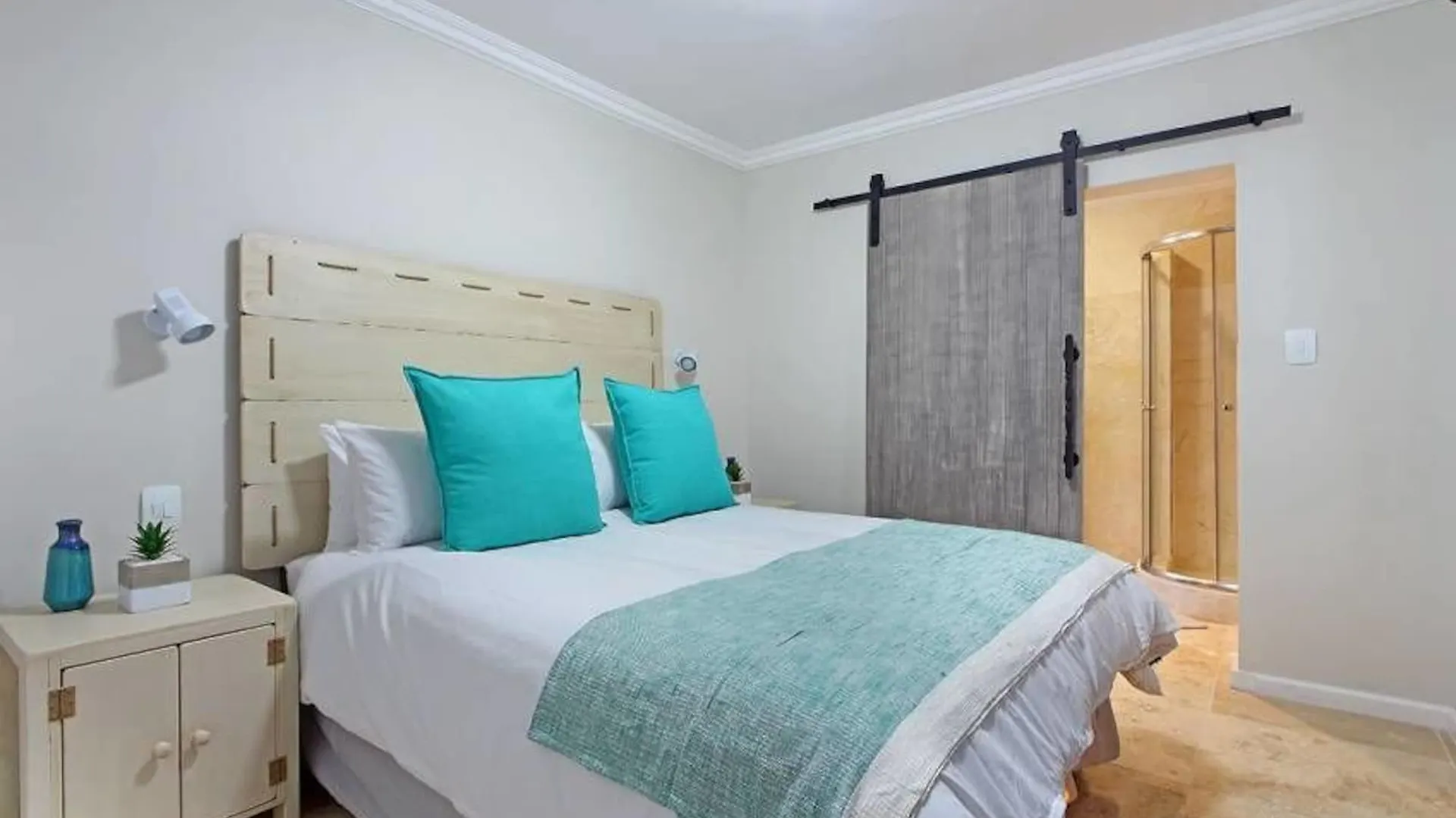 Labeach House Bloubergstrand Hotel